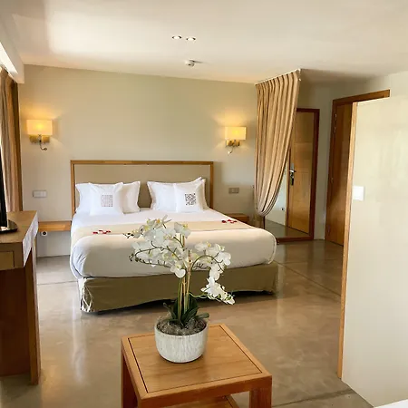 戛纳圣巴特别墅酒店