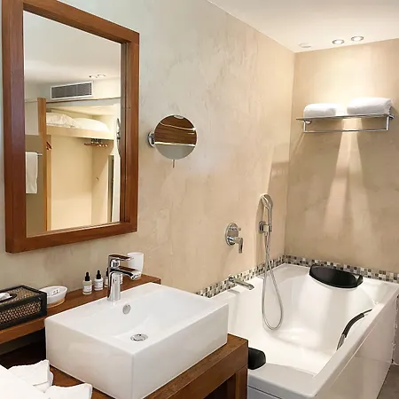 招待所 戛纳圣巴特别墅酒店